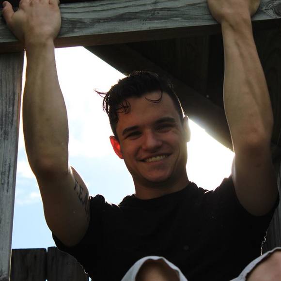 Meet your Posher, Ian - Picture 1 of 1